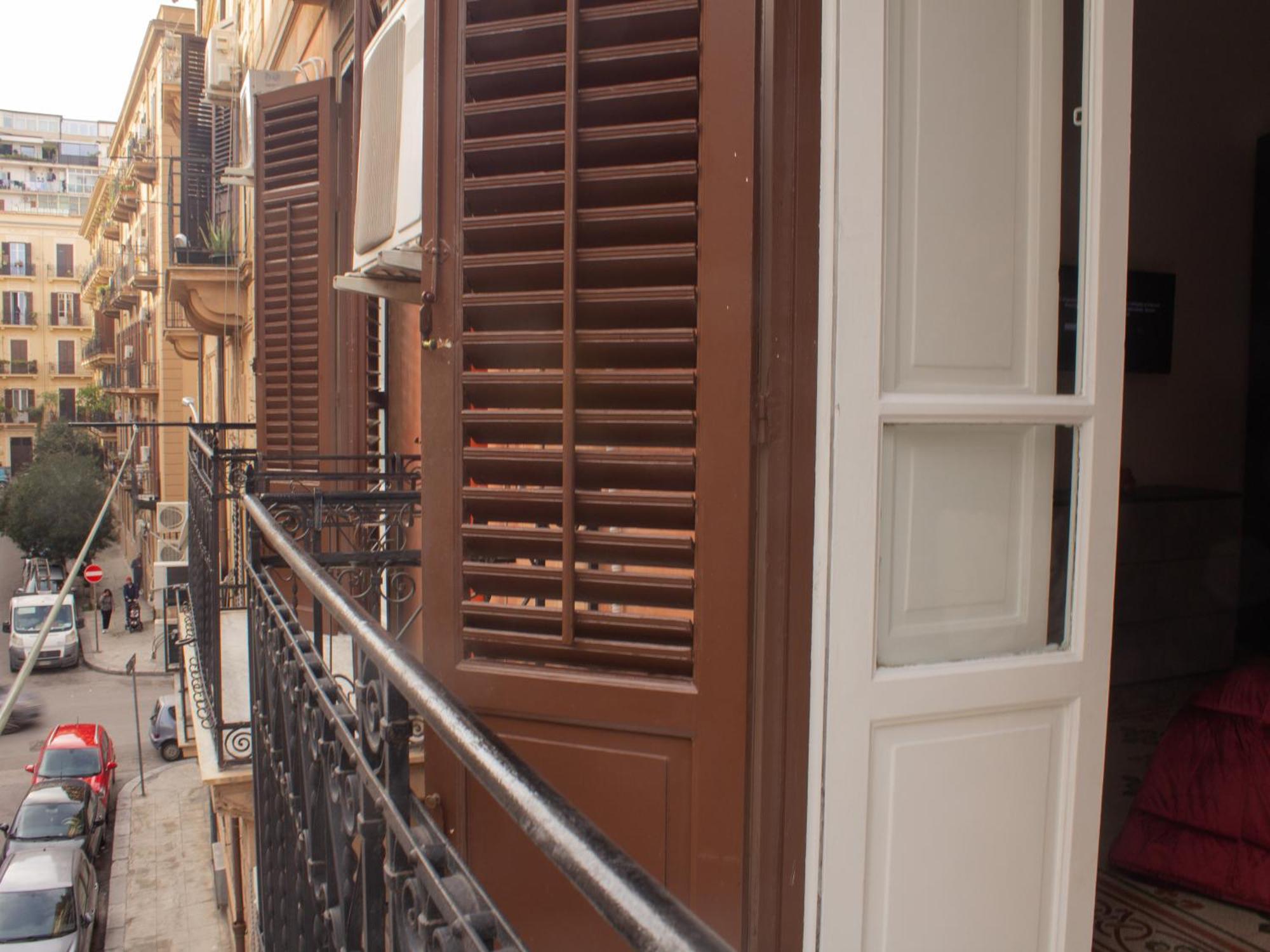 Pacini Deluxe Apartment Palermo Exterior photo