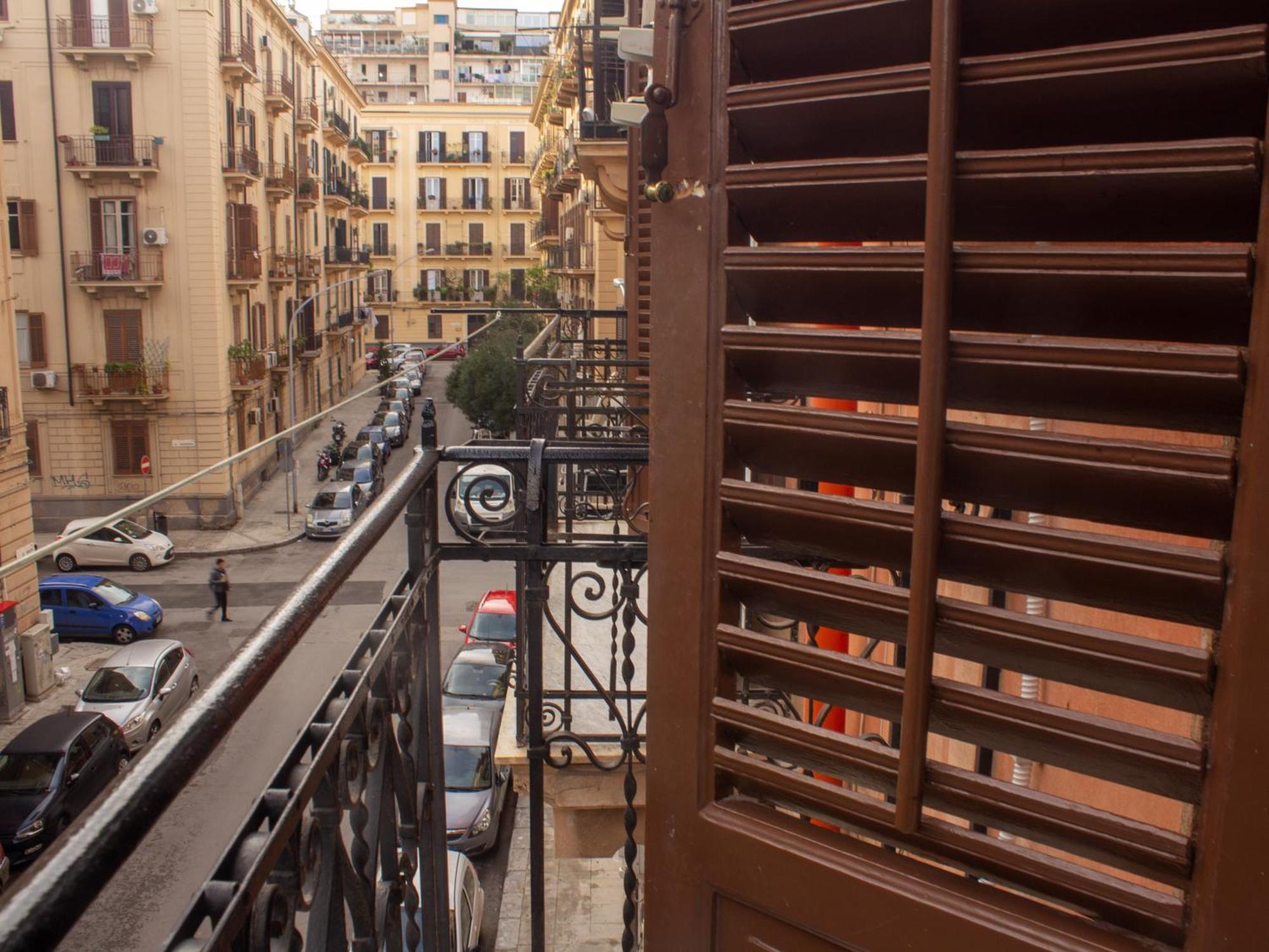 Pacini Deluxe Apartment Palermo Exterior photo